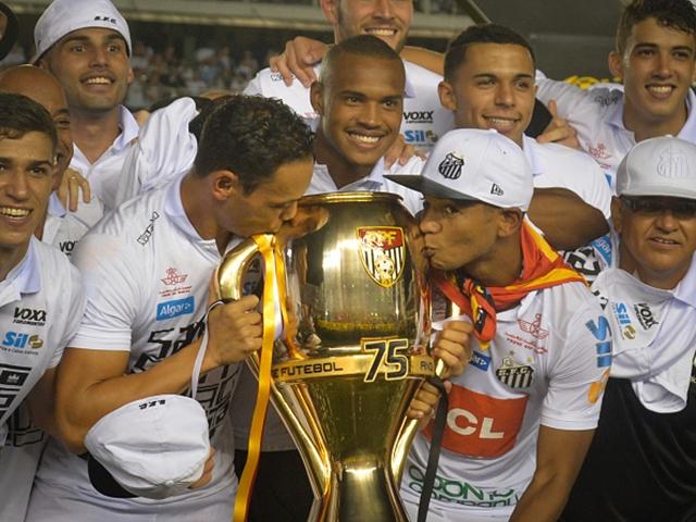 Can Santos get their hands on another trophy this season?